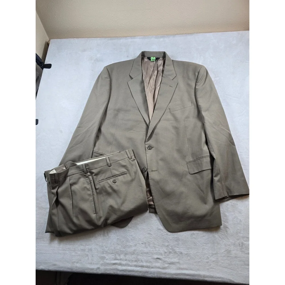 JoS A Bank Suit Mens 50R 2 Piece Pants 40x31 Taupe Wool Pleated Classic Fit